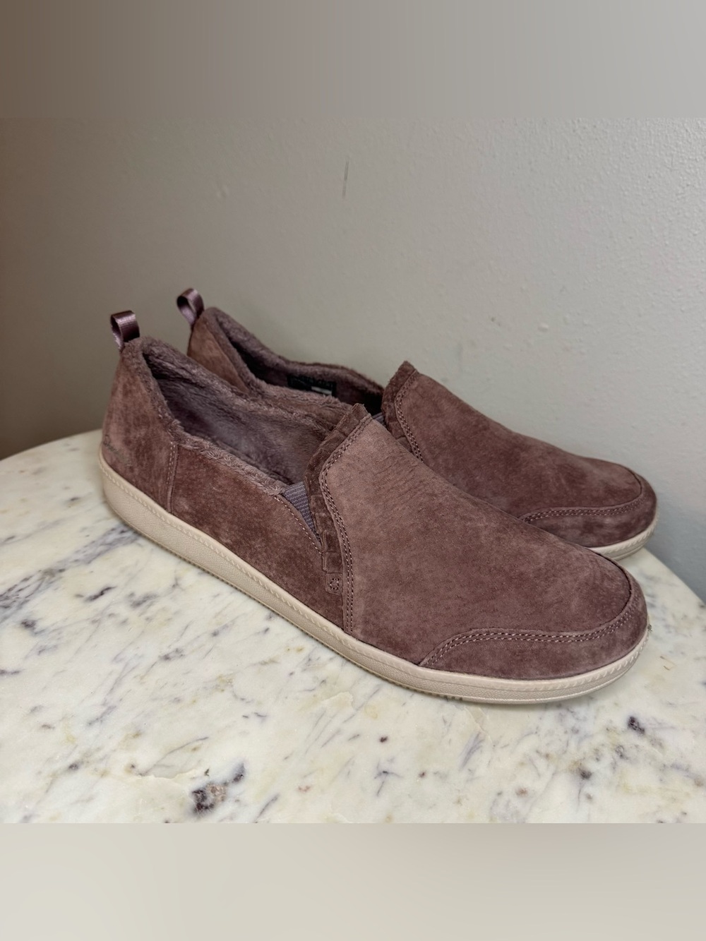 Skechers Shoes Size 10 M sneakers purple
Suede lilac MAKE ME AN OFFER!